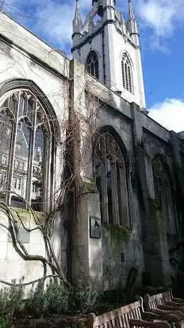 Photo de St Dunstan in the East Church Garden