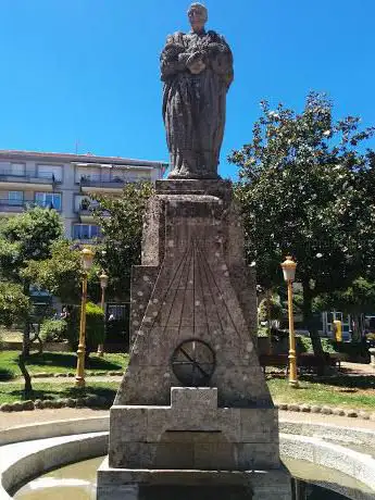 Estatua de Ramón Aller