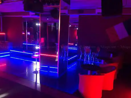 flexus night club