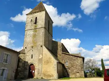 Photo de Église Saint-Romain de Saint-Sauvant