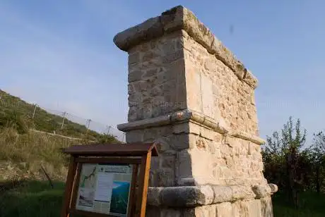 Photo de Ponte del Viceré de Ribera
