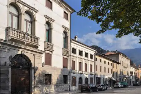 Photo de Palazzo Lucheschi