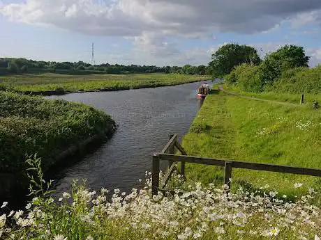 Rochdale Canal Towpath