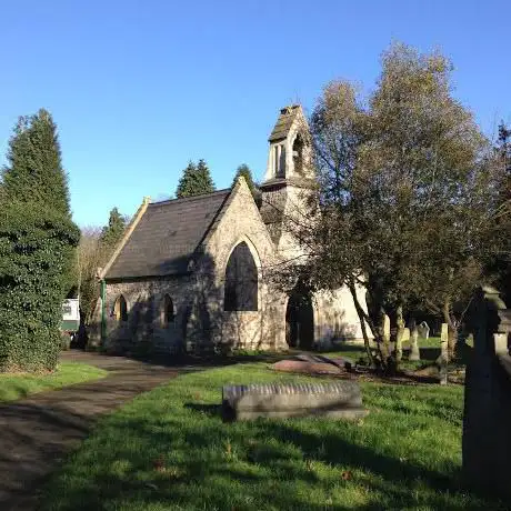 Photo de Putney Lower Common Cemetery Chapel
