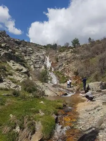 Photo de Chorrera del Hornillo