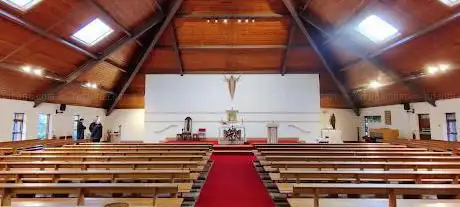 Photo de St Hugh Of Lincoln R C Church