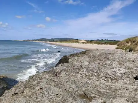 Photo de Brittas Bay Beach