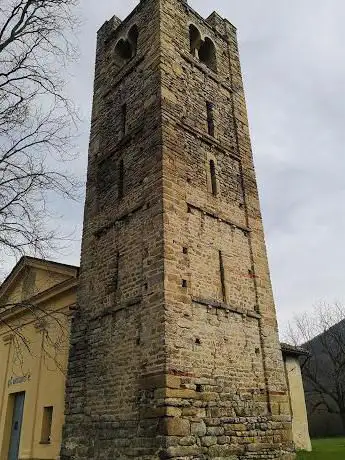 Photo de Chiesa e Torre di San Giacomo