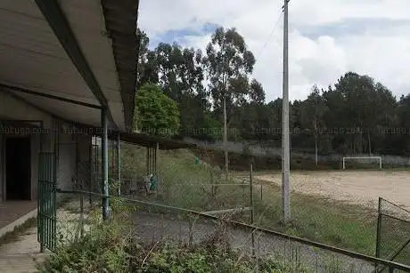 Campo de Futbol de Fonte Larelle (A Mavelosa)
