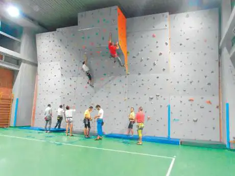 Photo de Palestra di Arrampicata Indoor Casentino
