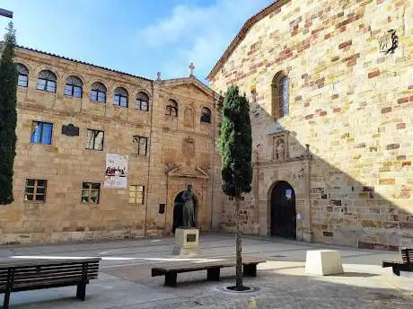Photo de Iglesia de San Andrés