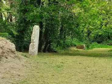 Stèle protohistorique