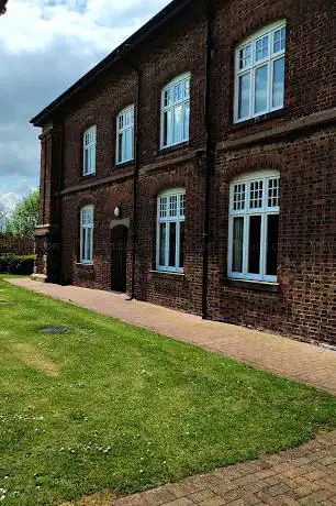 Photo de Holy Cross Convent