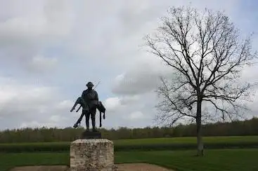 Photo de Mémorial de la Ferme de la Croix Rouge