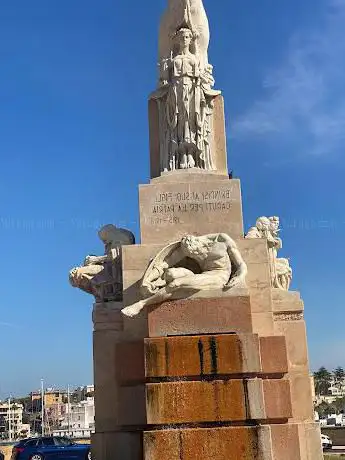Photo de Fontana Vittorio Emanuele III o Fontana Grassi