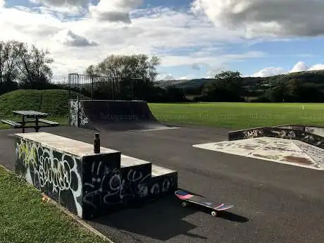 Photo de Bishops Cleeve Skate Park