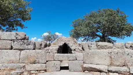 Tombe dei giganti Madau  Fonni