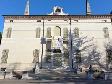 Photo de Villa Contarini dei Leoni