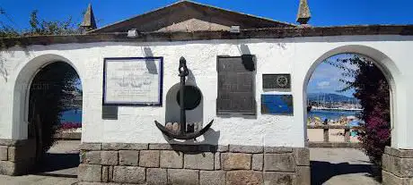 Monumento Camiño de Santiago e Carga e descarga século XIII
