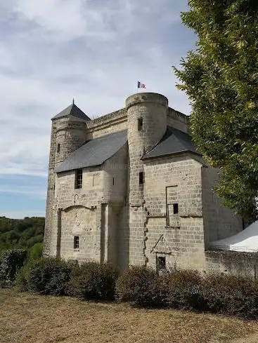 Photo de Le Château de Pernant