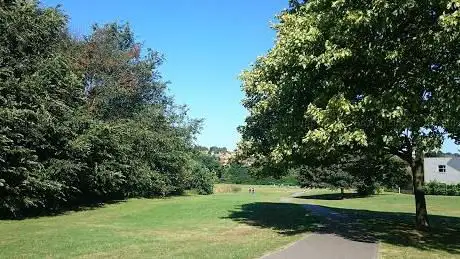 Photo de Public footpath to Osidge Lane