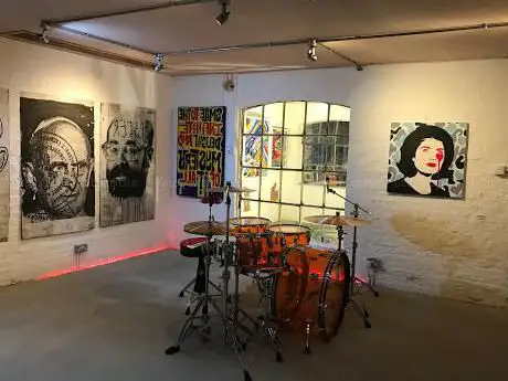 Photo de Pure Evil Gallery