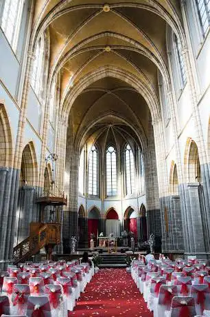 Église Glorieuse de Jésus Christ