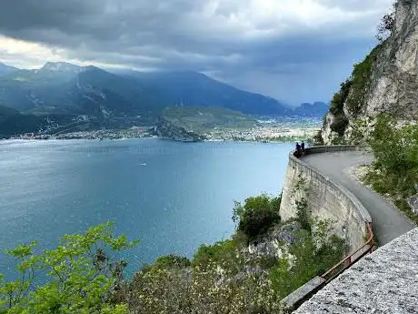 Photo de Climbing Iron Path