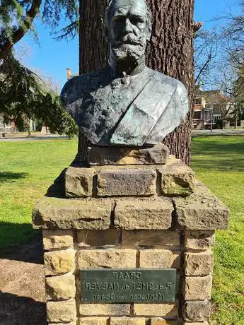 Borstbeeld van Charles van der Stappen