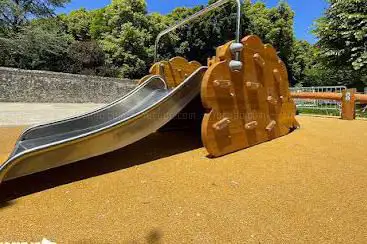 Aire de jeux Playgones