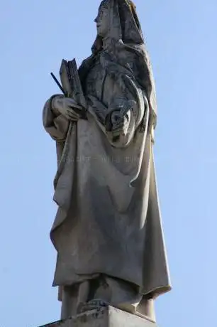 Monumento a Santa Teresa de Jesús