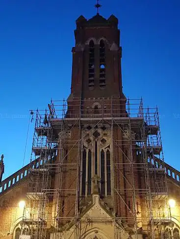 Photo de Église catholique Saint-Gilles à Neuf-Berquin et son Cimetière