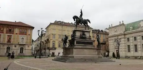 Monumento a Carlo Alberto