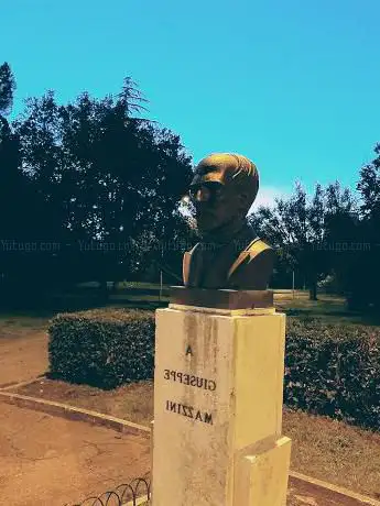 Monumento a Giuseppe Mazzini