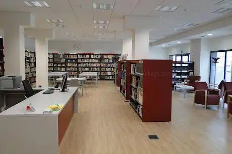 Photo de Biblioteca Municipal Josep M. de Garganta