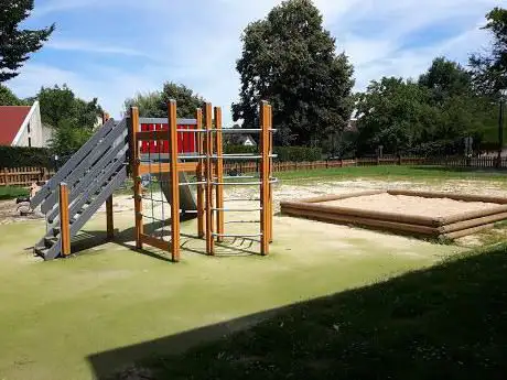 Aire De Jeux Enfant
