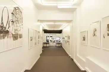 School Gallery Paris