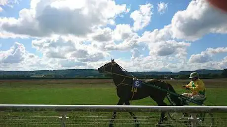Photo de Hippodrome de Sangruère