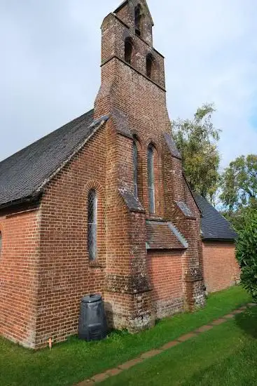 Photo de Holy Trinity Church, Hurst Green