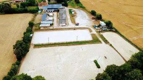 Photo de Centre Equestre et Poney Club de la Forêt de Mérey