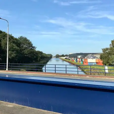 Photo de Uitzicht zwaaikom Wilhelminakanaal