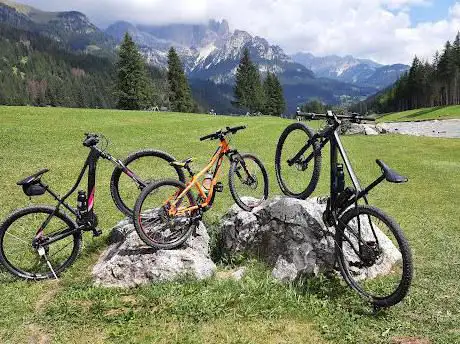 Photo de Pista Ciclabile Val di Fassa