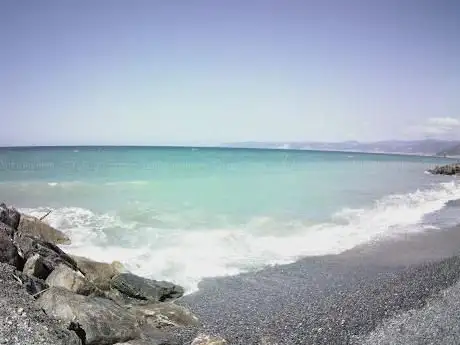 Photo de Spiaggia libera attrezzata gestita da Molo22
