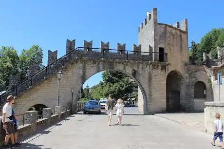 Photo de Gate of Fratta