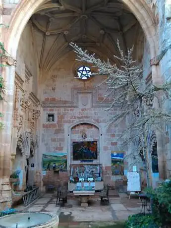 Photo de Iglesia de San Juan Evangelista