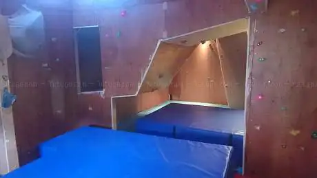 Unit 5 Pro Boulder