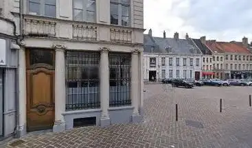 Fontaine for the bird of the duc of Artois