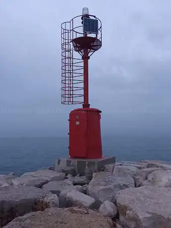 Photo de Faro rosso di Gabicce Mare