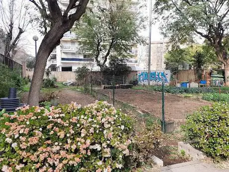 Jardí de l'antiga estació de Magòria