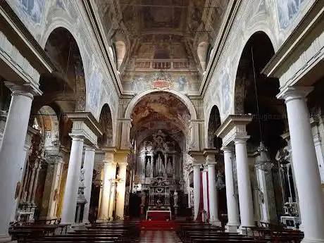 Photo de Church of Saints Faustinus and Jovita